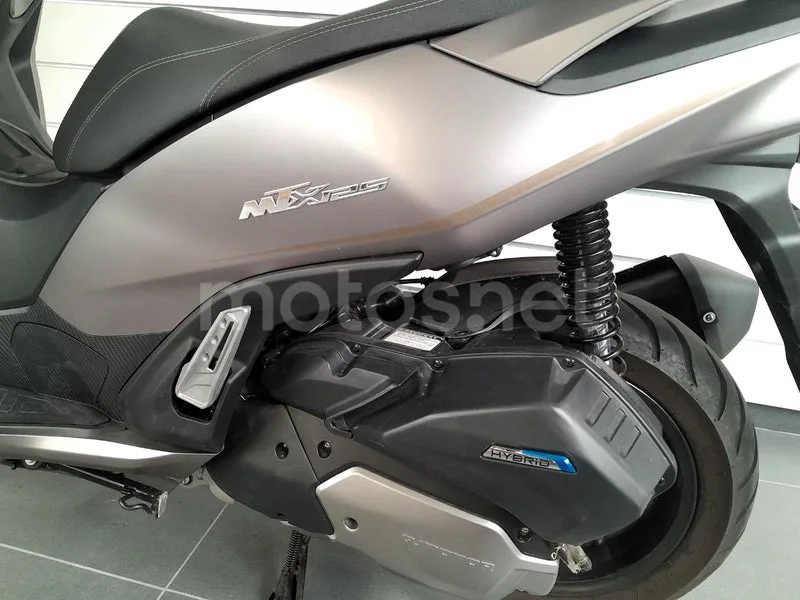 QJ Motor MTX 125 - Vista 5