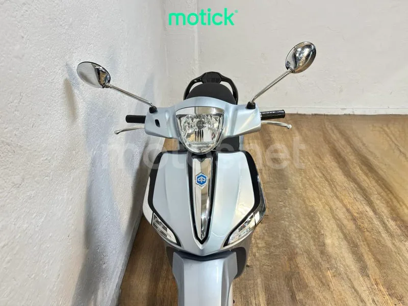 Piaggio Liberty 50 - Vista 11