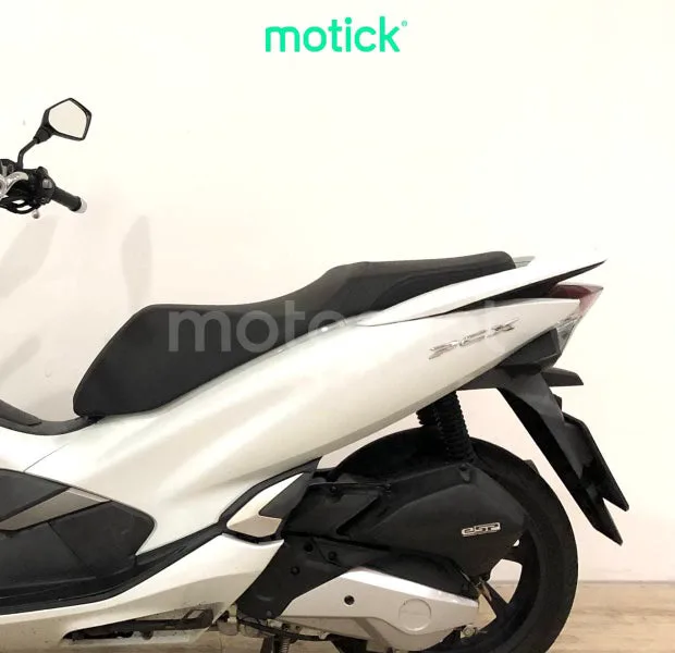 Honda PCX125 - Vista 8