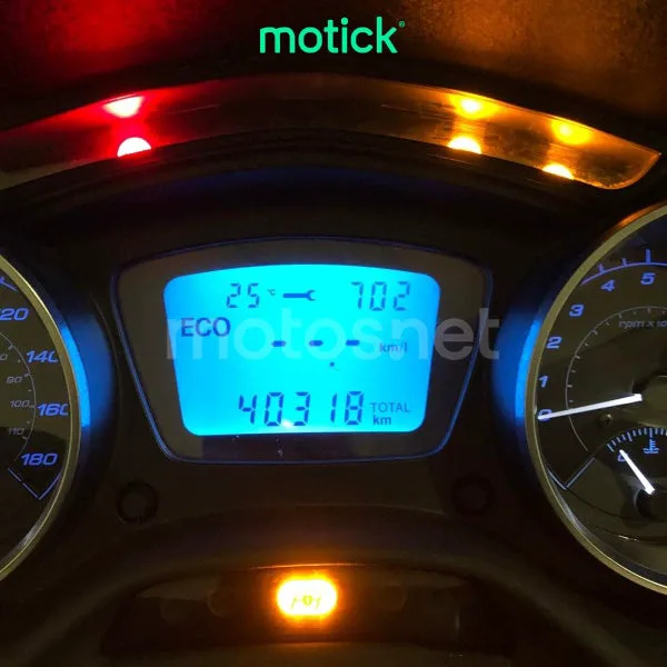 Piaggio MP3 - Vista 5