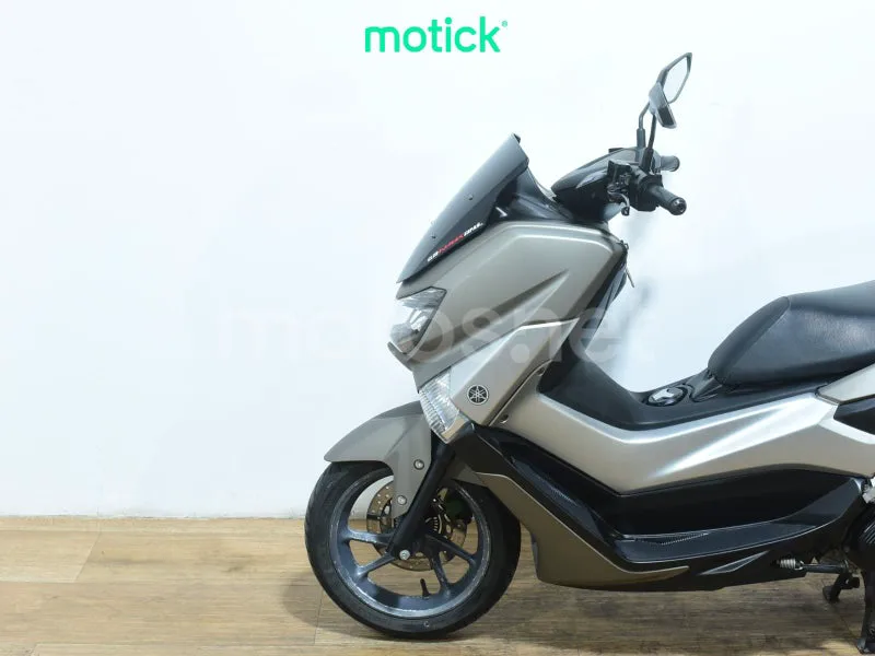 Yamaha NMAX - Vista 8