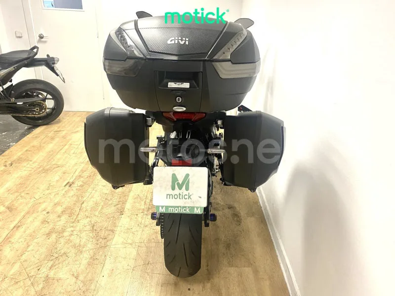Yamaha Tracer 9 - Vista 7