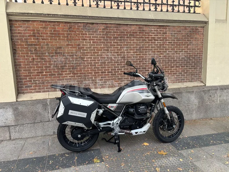 Moto Guzzi V85 TT 8000 € 2024 Madrid - 2