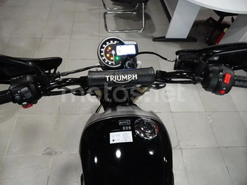 Triumph Scrambler 400 X - Vista 10