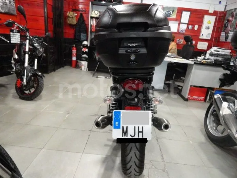Triumph Speed Twin 900 - Vista 8