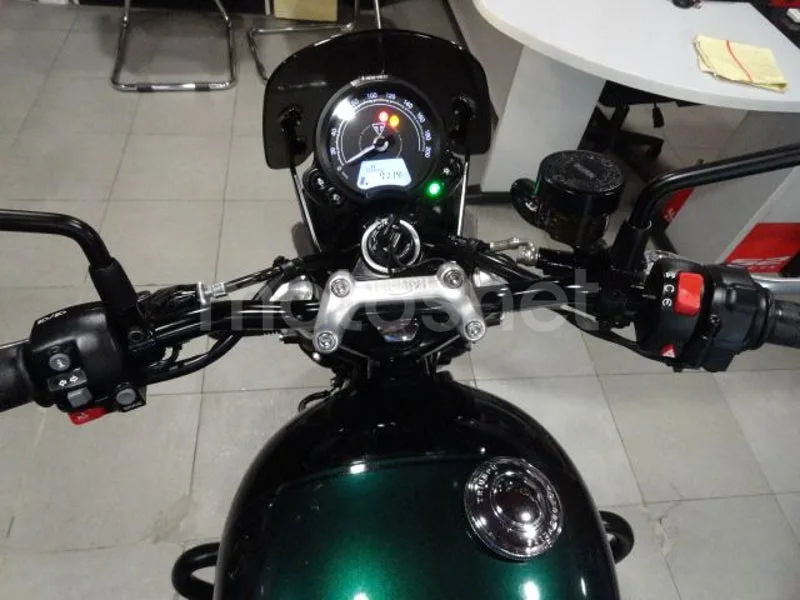 Triumph Speed Twin 900 - Vista 10
