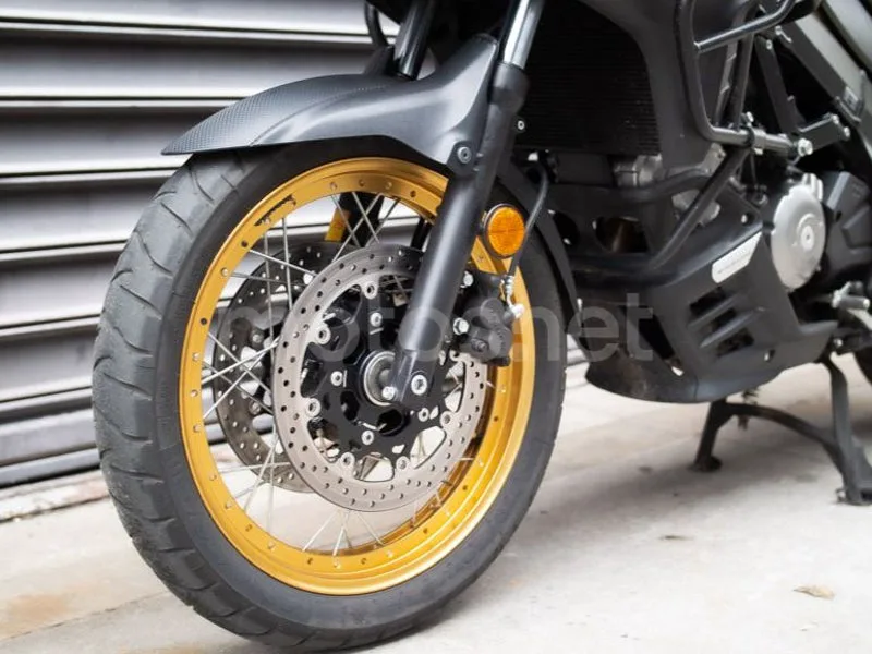 Suzuki V-Strom 650 - Vista 16