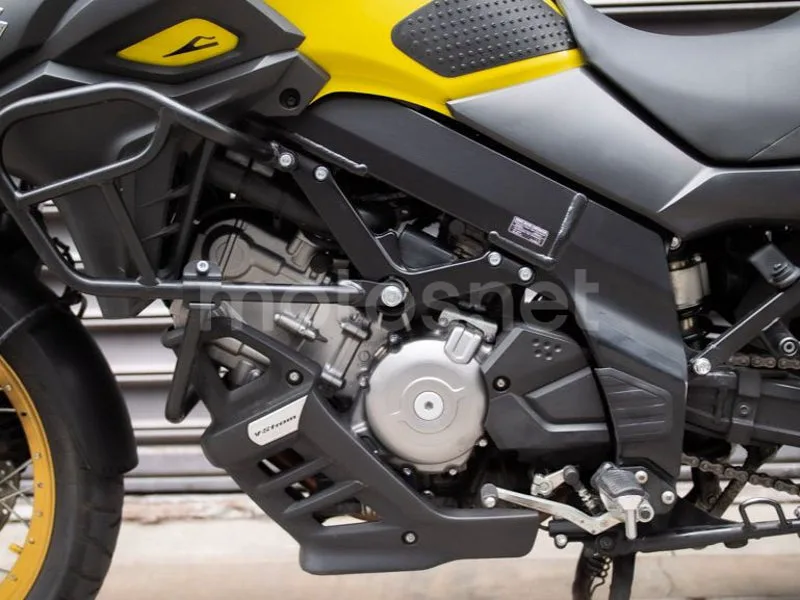 Suzuki V-Strom 650 - Vista 18