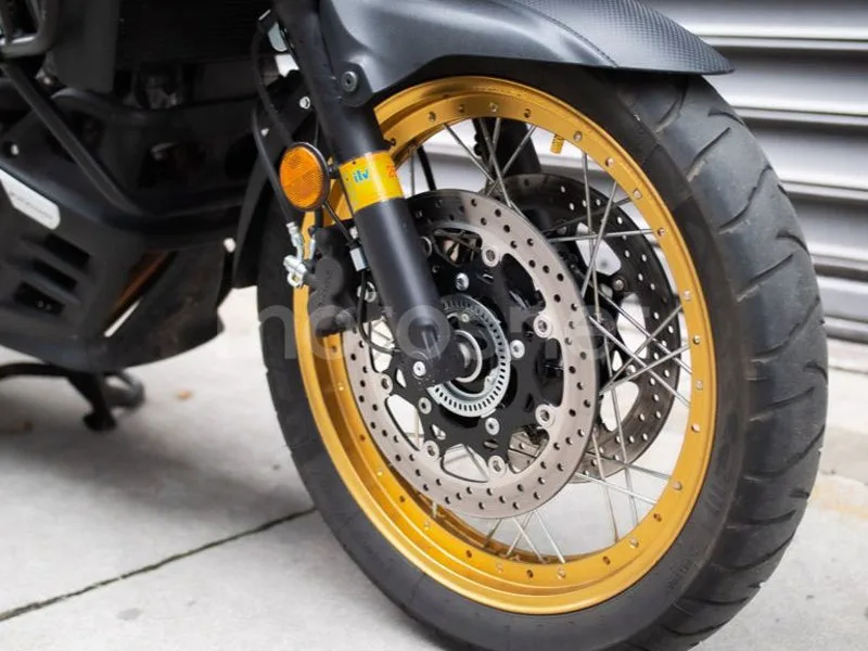 Suzuki V-Strom 650 - Vista 5