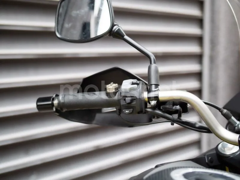 Suzuki V-Strom 650 - Vista 8