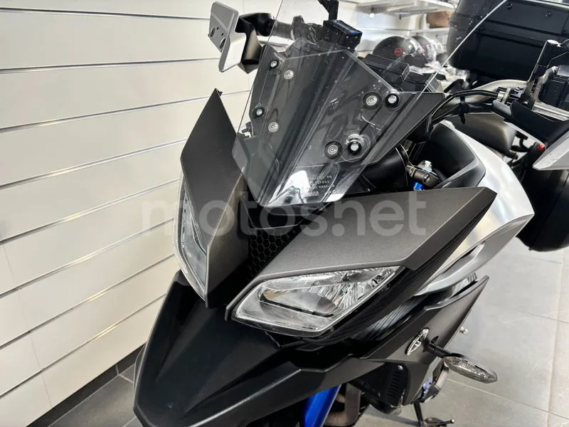 Yamaha MT-09 - Vista 9