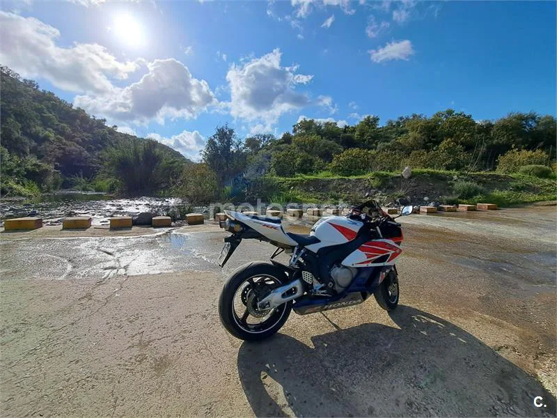 Honda CBR1000RR Fireblade 4200 € 2004 Málaga - 1