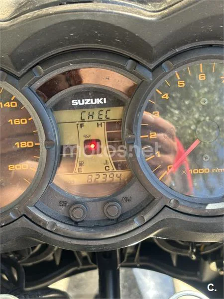 Suzuki V-Strom 650 3800 € 2011 Guadalajara - 1