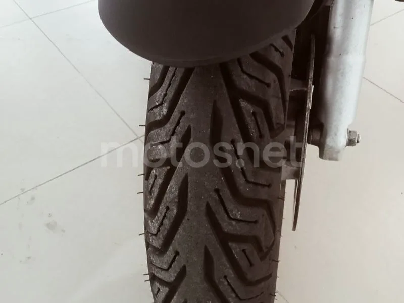 Honda SH125i - Vista 13