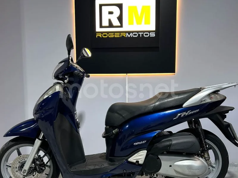 Honda SH300i 2795 € 2008 Barcelona - 1