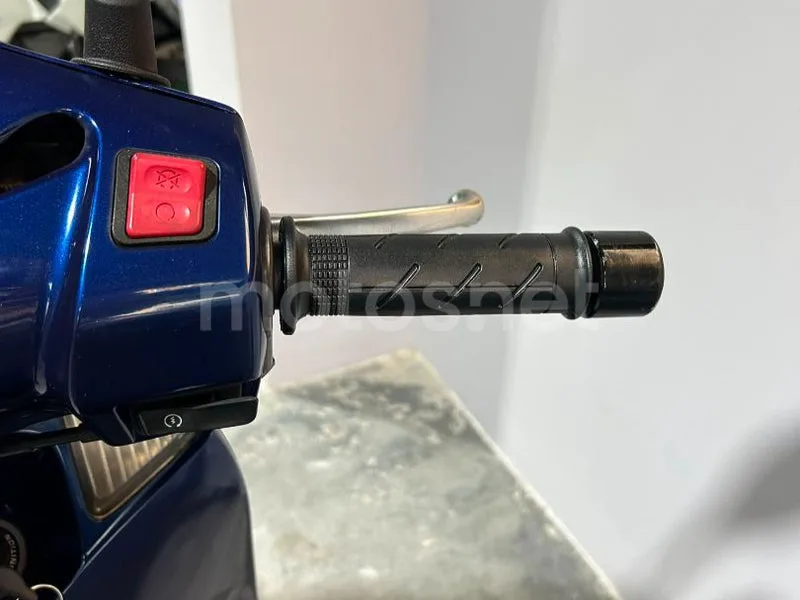 Honda SH300i - Vista 14