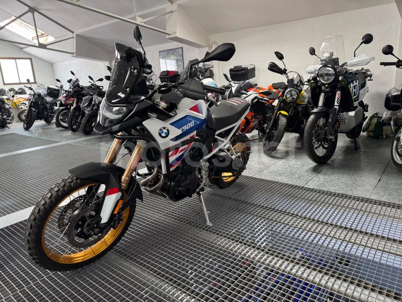 BMW F 900 GS - Vista 4