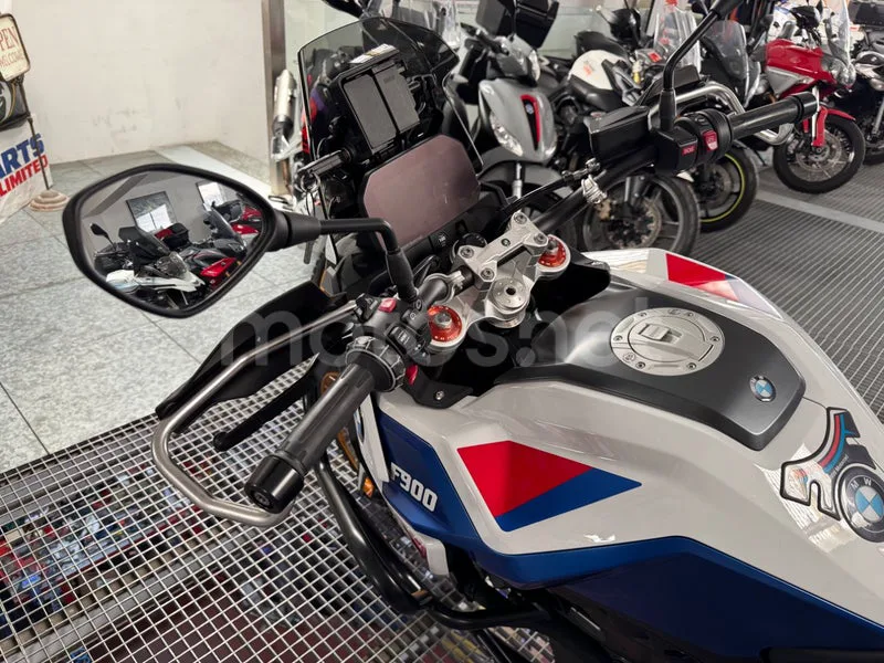 BMW F 900 GS - Vista 9