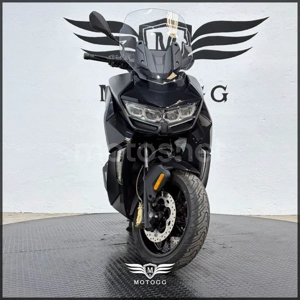 BMW C 400 GT - Vista 4