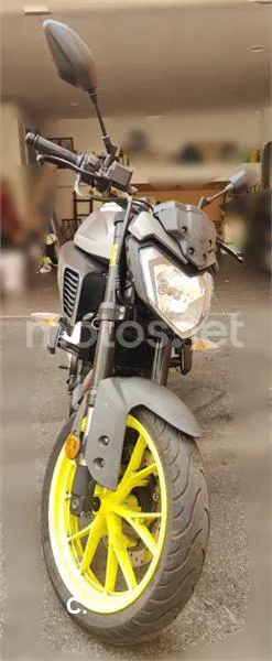Yamaha MT-125 - Vista 5