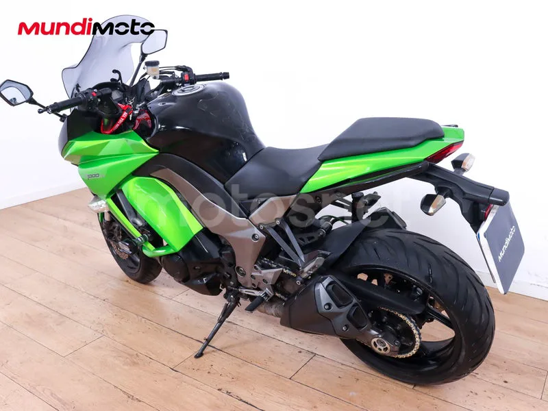 Kawasaki Z1000 SX - Vista 8