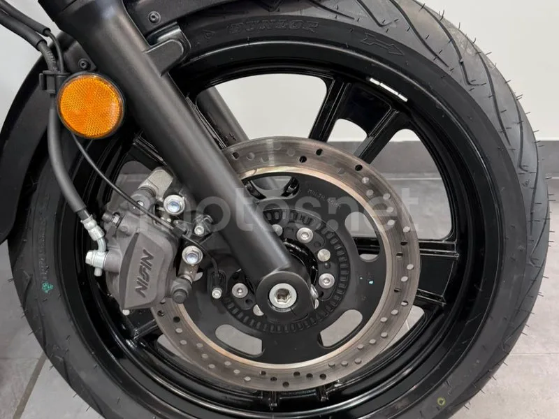 Kawasaki Vulcan S - Vista 13