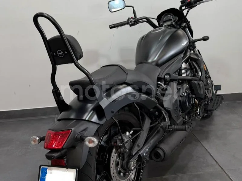 Kawasaki Vulcan S - Vista 7
