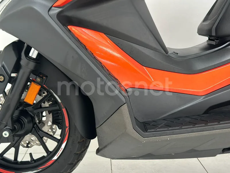 Kymco DTX 360 - Vista 17