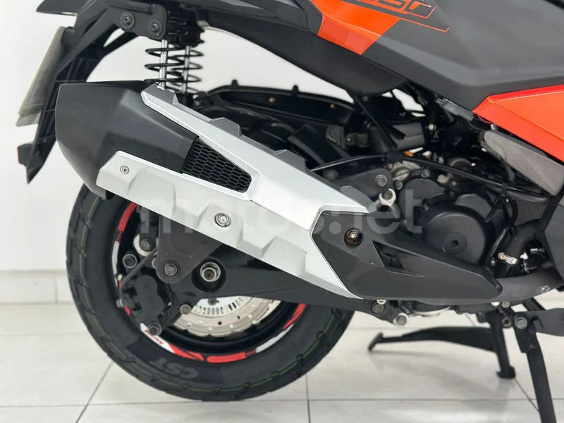 Kymco DTX 360 - Vista 25