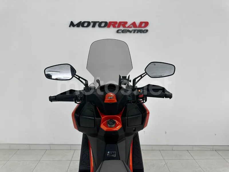 Kymco DTX 360 - Vista 7