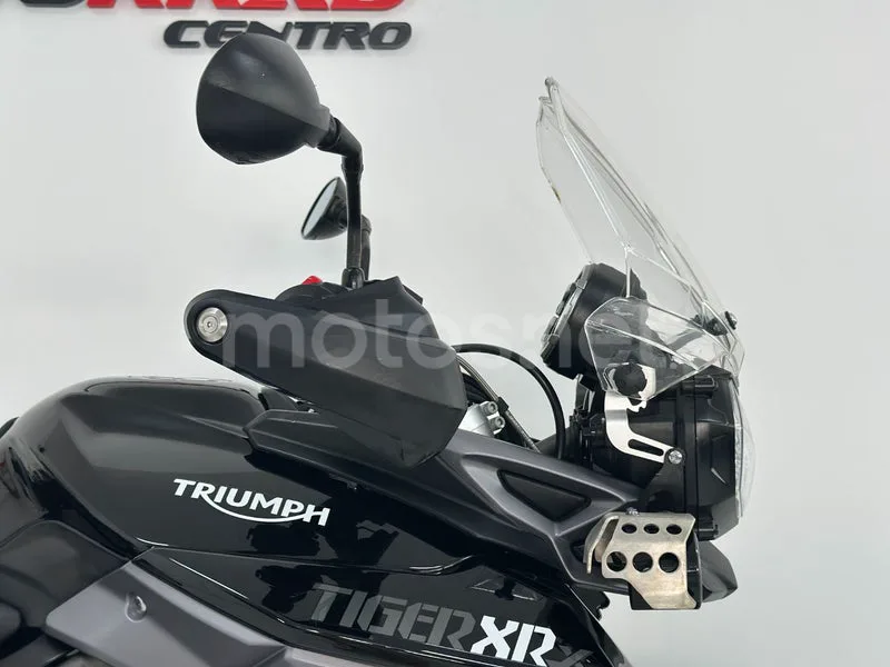 Triumph Tiger 800 XR - Vista 35