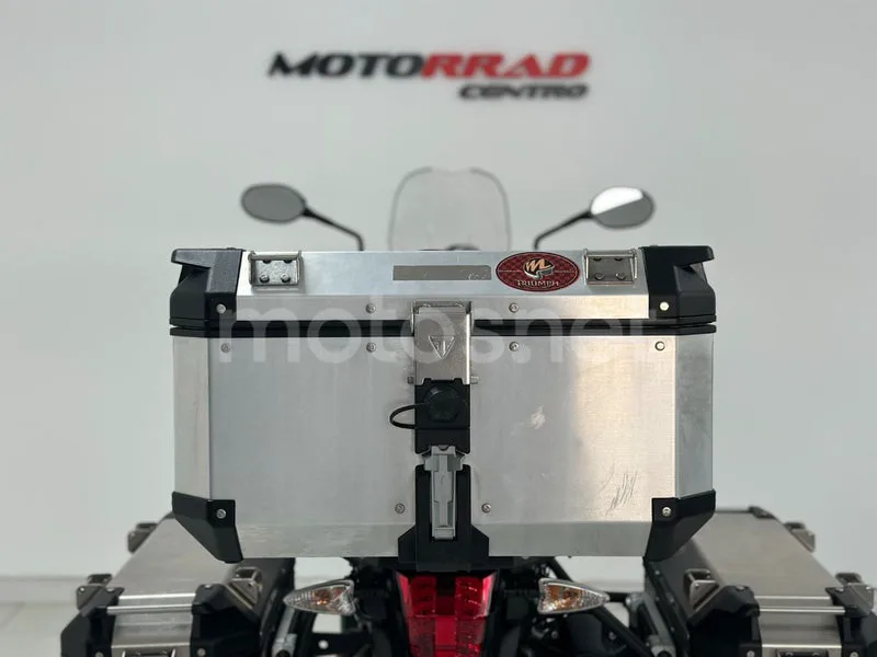 Triumph Tiger 800 XR - Vista 10