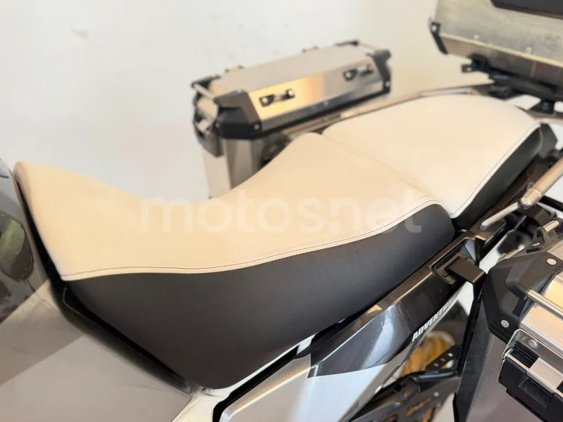 Honda CRF1000L Africa Twin - Vista 18