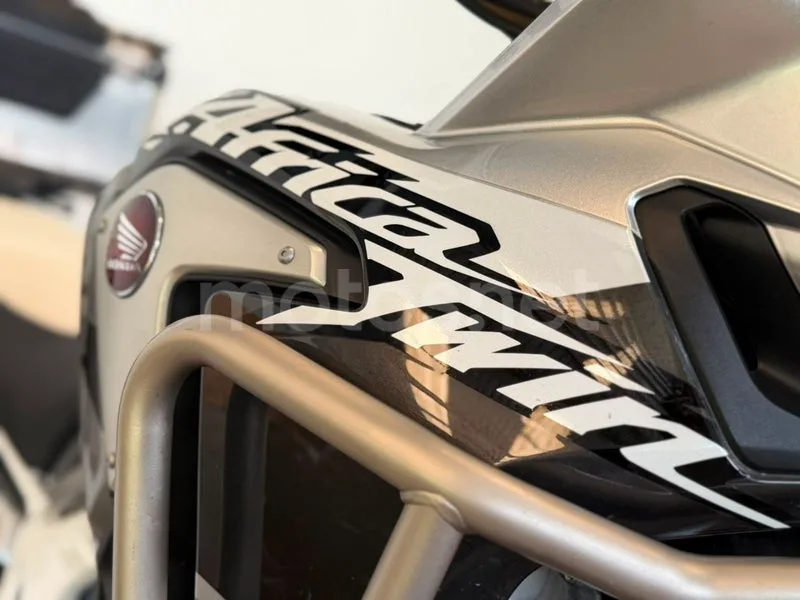 Honda CRF1000L Africa Twin - Vista 20