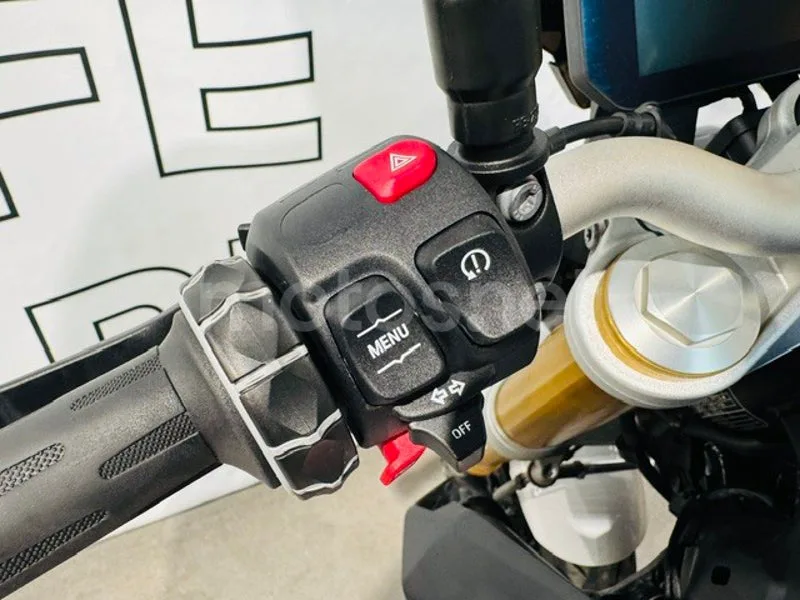 BMW F 900 R - Vista 8