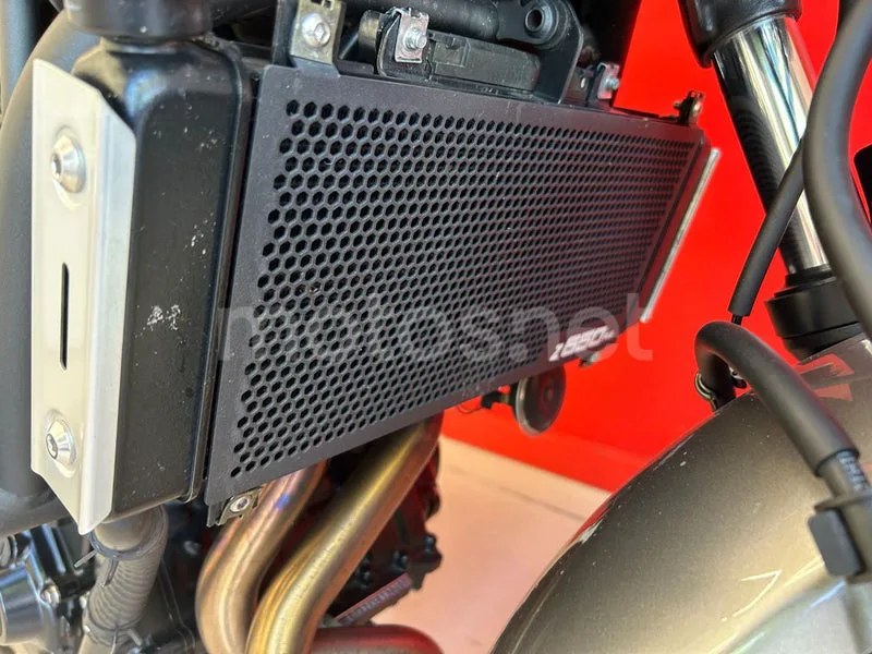 Kawasaki Z650 - Vista 8