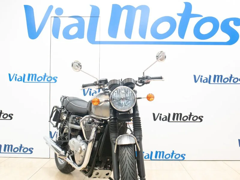 Triumph Bonneville T120 - Vista 4