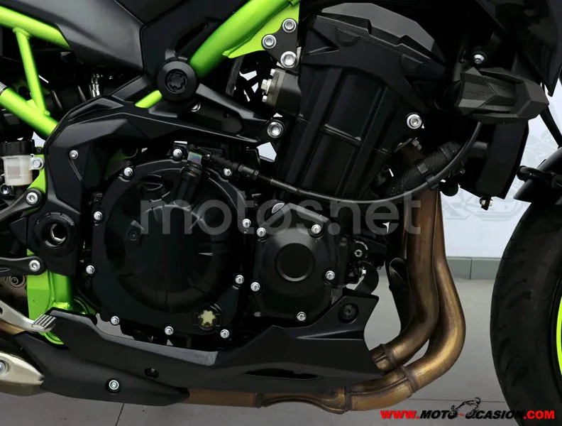 Kawasaki Z900 - Vista 5