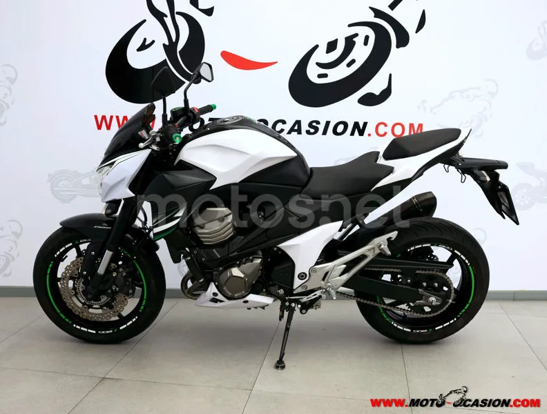Kawasaki Z800 - Vista 7