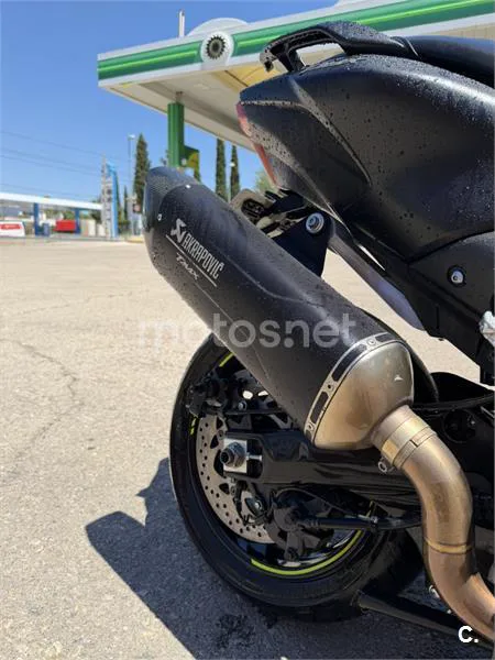 Yamaha TMAX - Vista 3