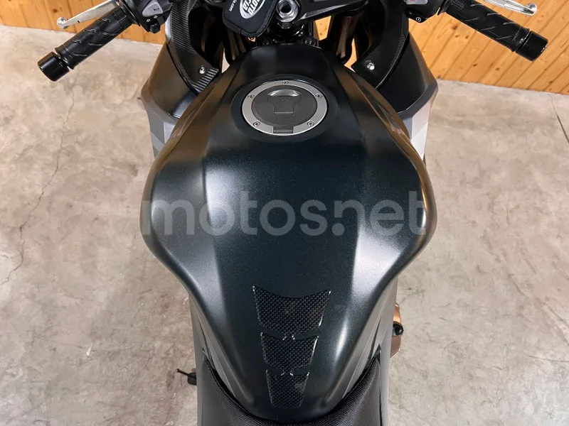Honda CBR500R - Vista 12