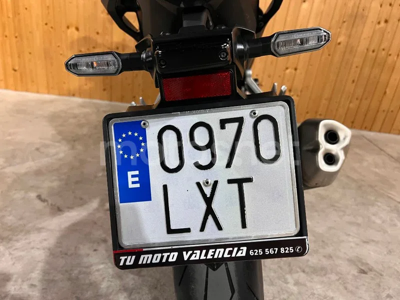 Honda CBR500R - Vista 13
