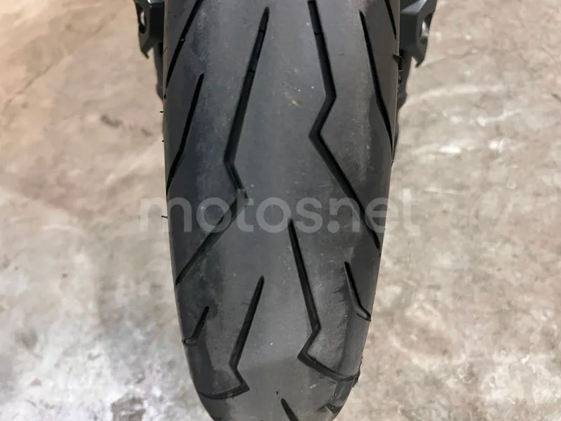 Honda CBR500R - Vista 20