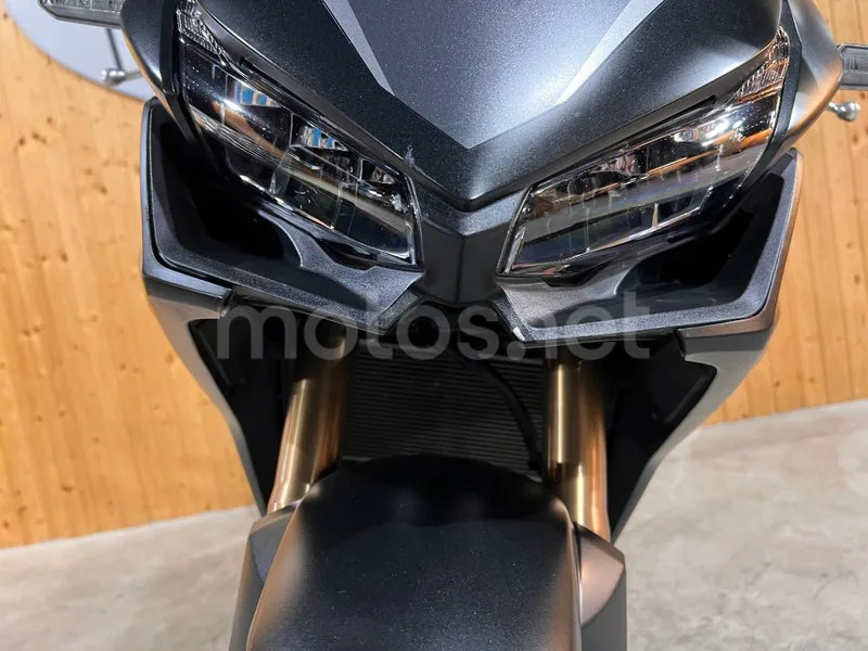 Honda CBR500R - Vista 22