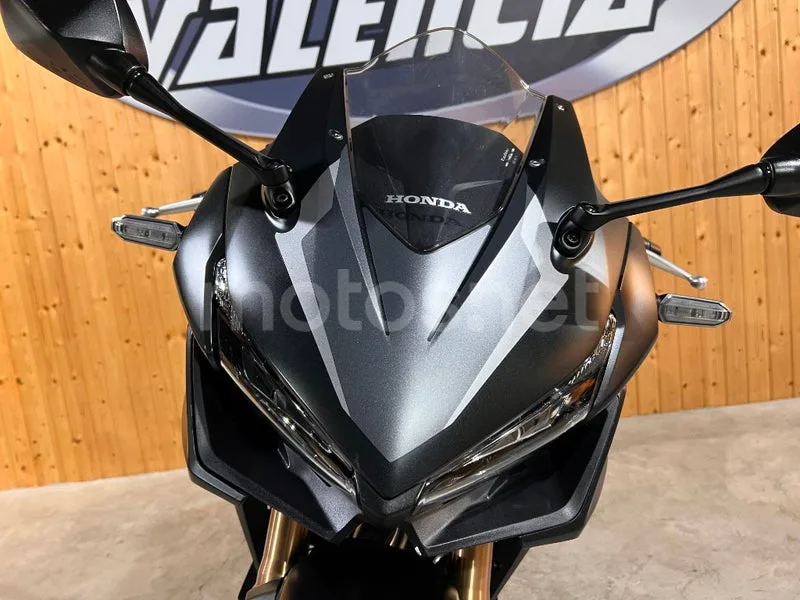 Honda CBR500R - Vista 24