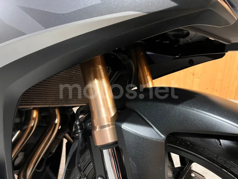 Honda CBR500R - Vista 33