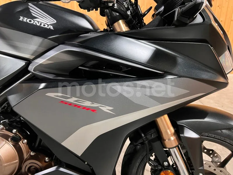 Honda CBR500R - Vista 40
