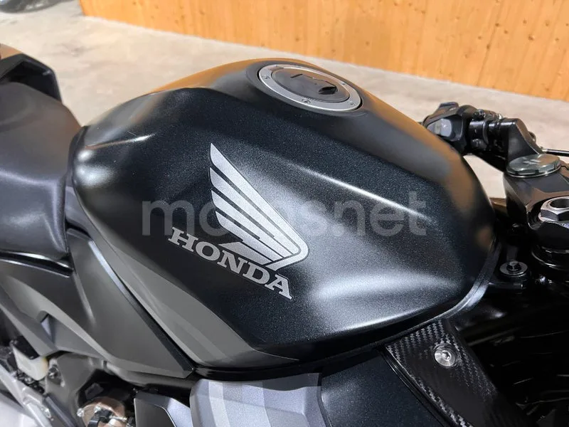 Honda CBR500R - Vista 44