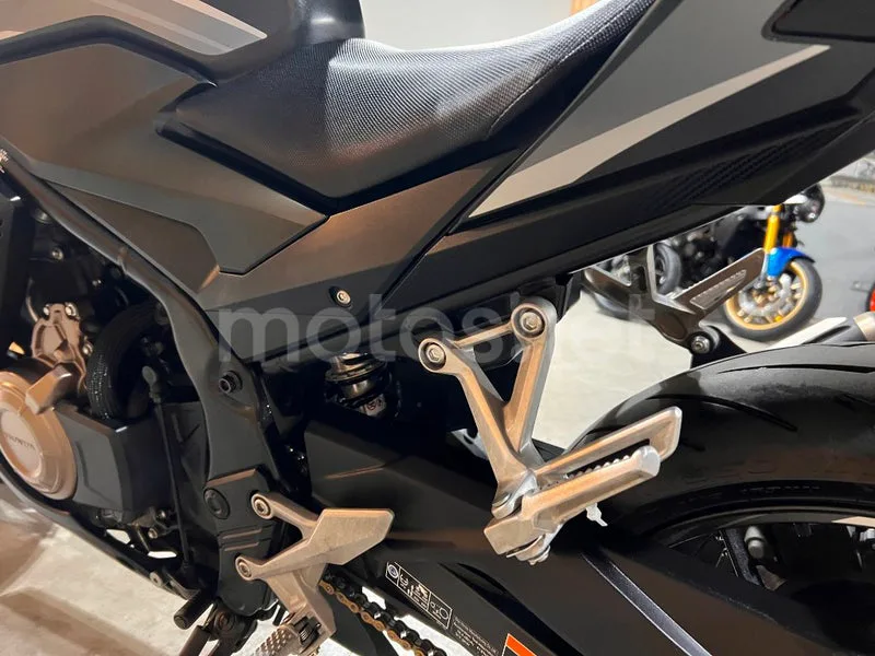 Honda CBR500R - Vista 57