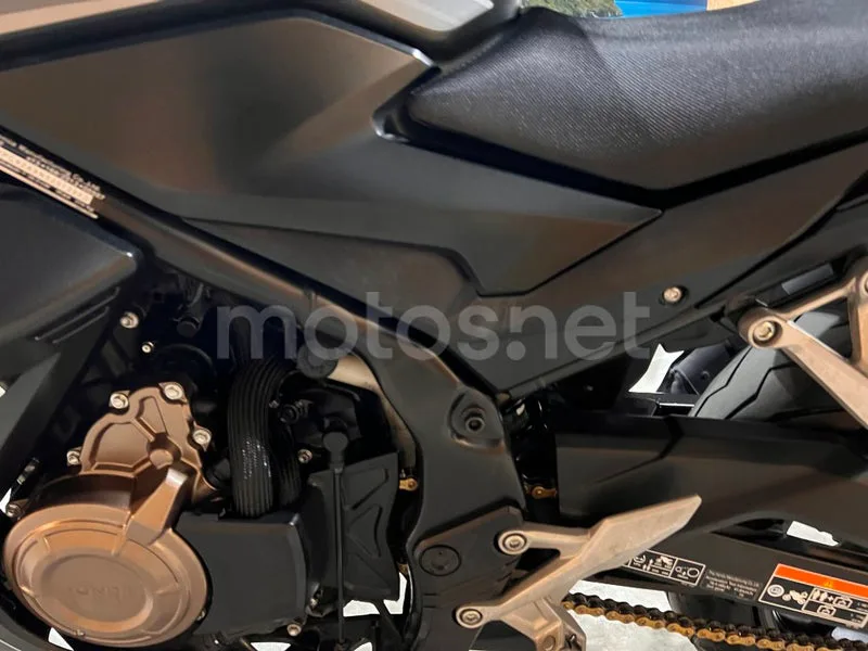 Honda CBR500R - Vista 65